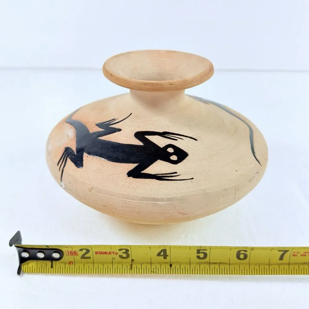 Vintage Hand Painted Terracotta Lizard Art Pottery Vase Southwestern Aztec Decor